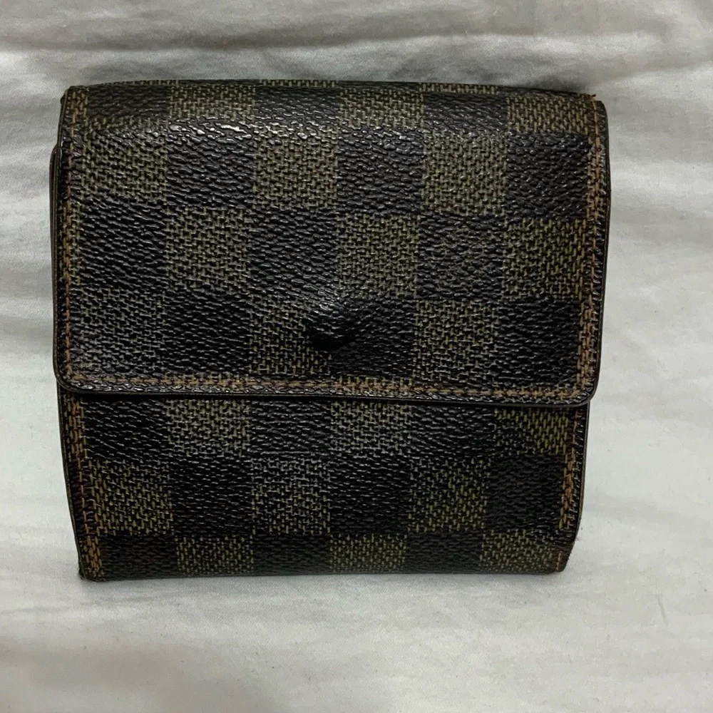 Louis Vuitton Damier Compact Wallet